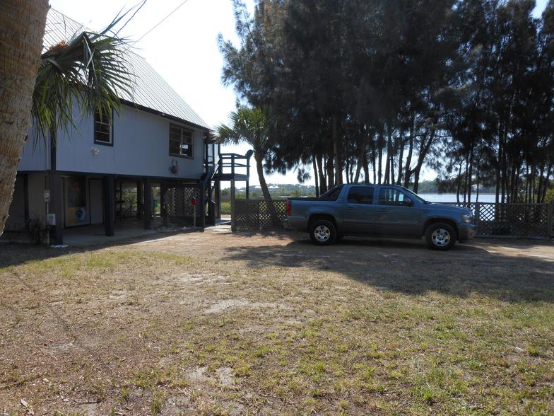 mccormick management & realty Cedar Key, FL 32625